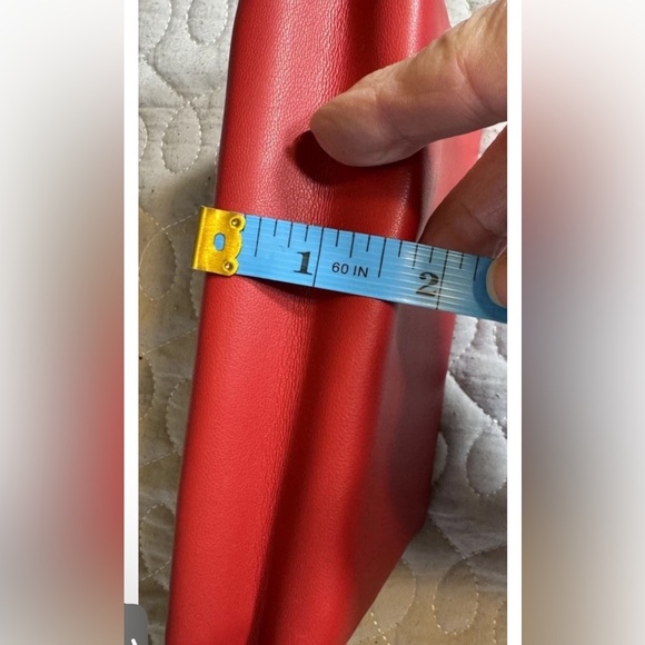 YSL Red Beaute Makeup Bag/Pouch W/Gold Charms - Picture 11 of 11